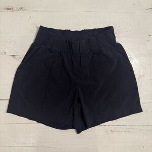 Athleta Black High-Waist Elastic Waist Shorts
